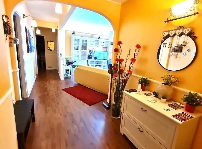 La Maison Blanche Apartment