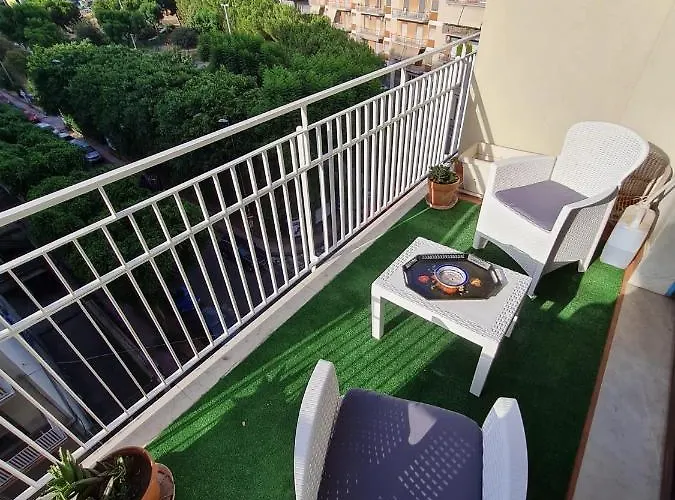 La Maison Blanche Apartment