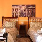 La Maison Blanche Apartment